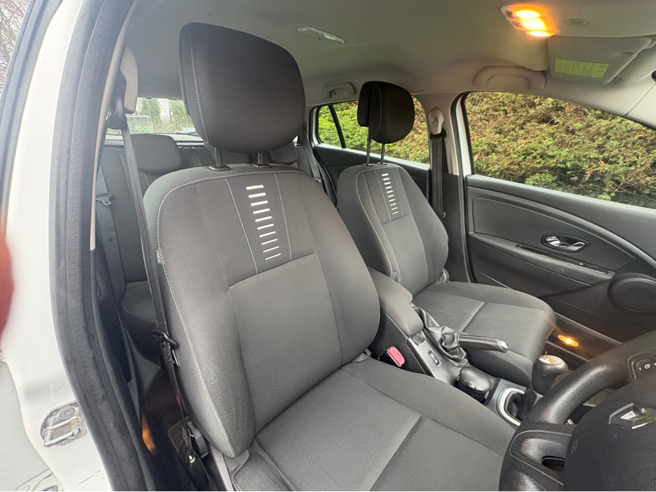 2012 Renault Grand Megane DYNAMIQUE 1.5 DCI 4DR €5,750