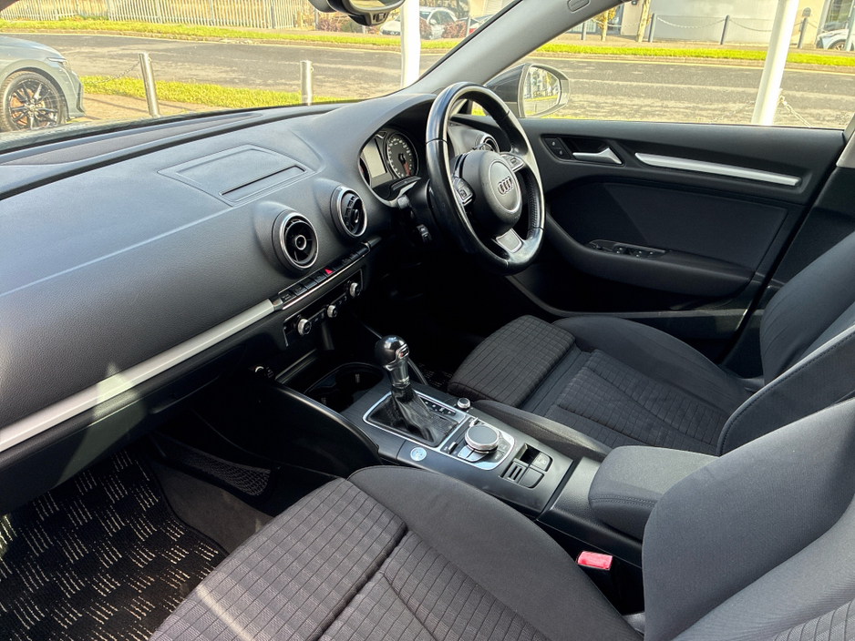 2014 Audi A3 - image 2