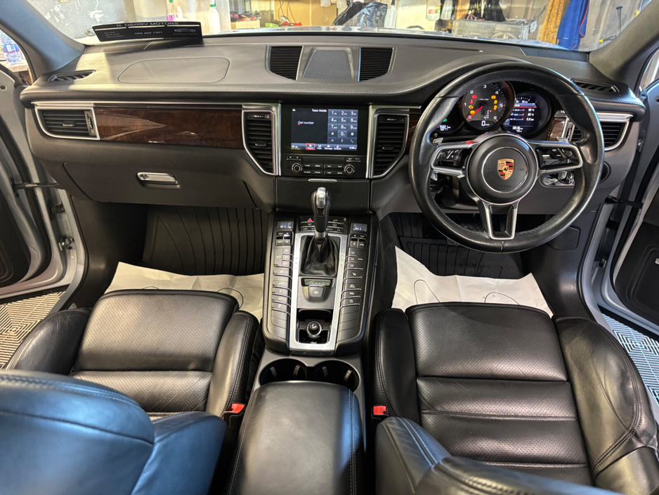 2017 Porsche Macan Macan S Diesel PDK €33,950
