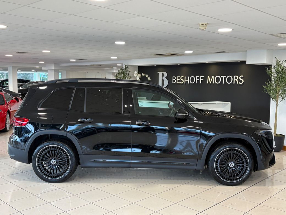 2025 Mercedes-Benz EQB - image 2