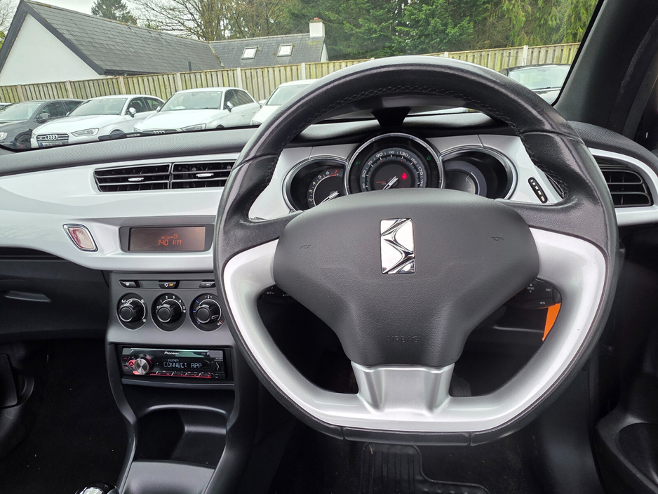 2014 Citroen DS3 - image 16