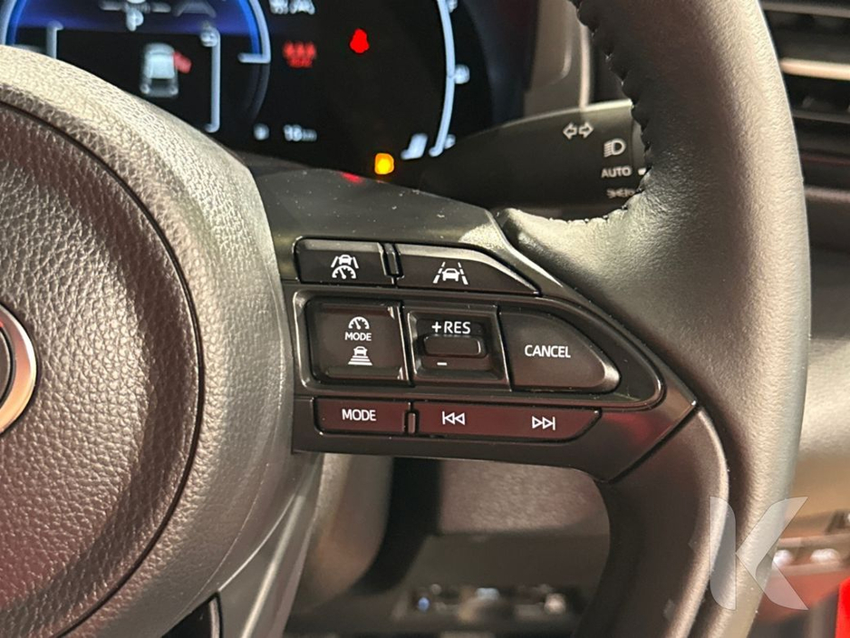 2024 Toyota Yaris - image 20