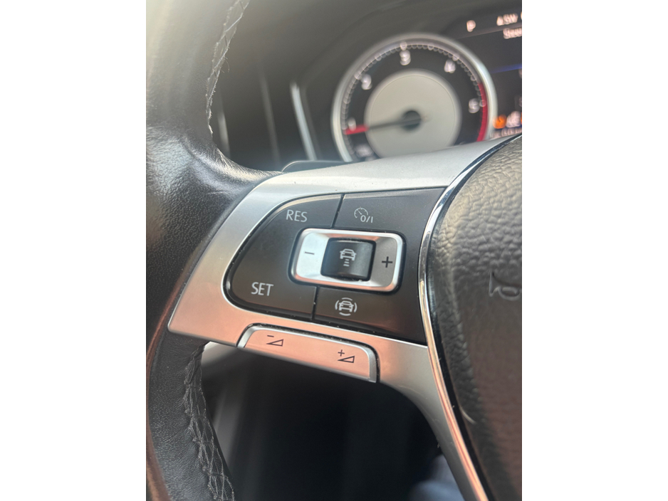 2019 Volkswagen Touareg 3.0 TDI 4M 231HP 4DR A AUTO €29,950