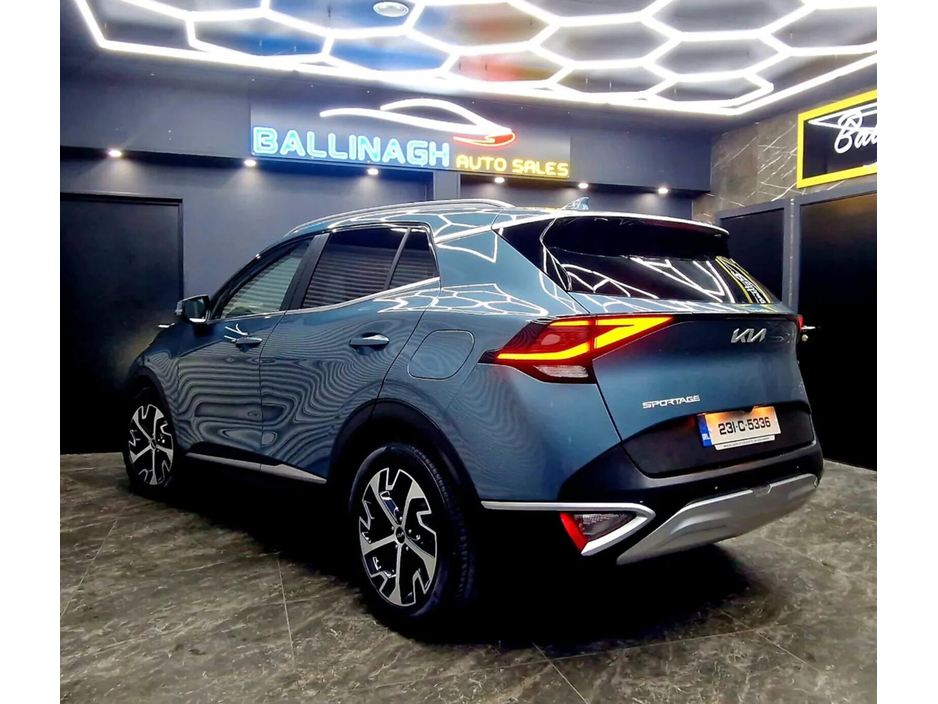 2023 Kia Sportage - image 7
