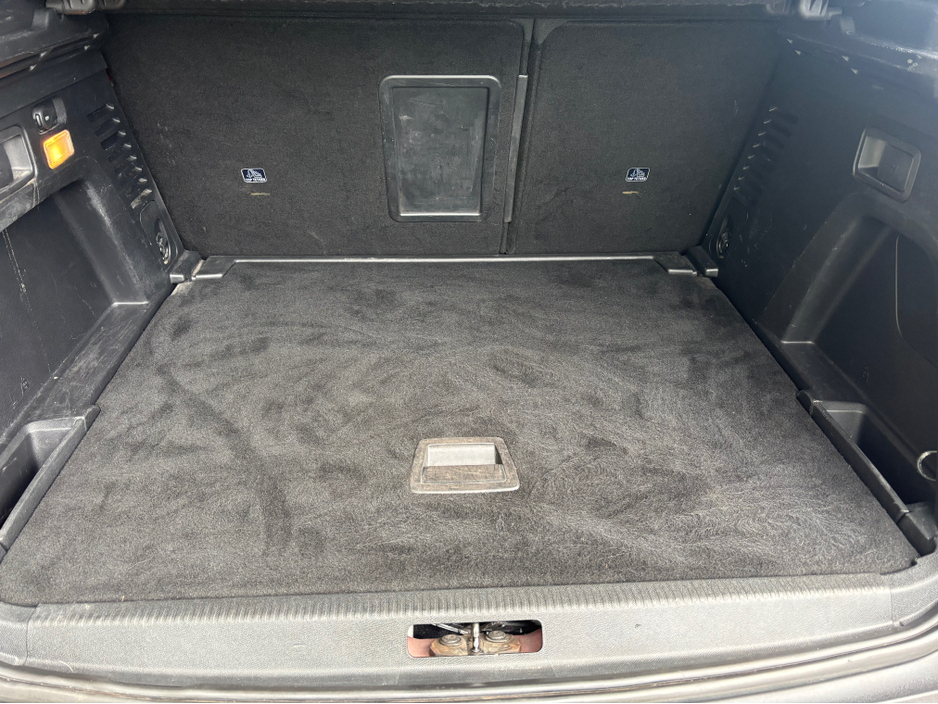 2018 Peugeot 3008 - image 3