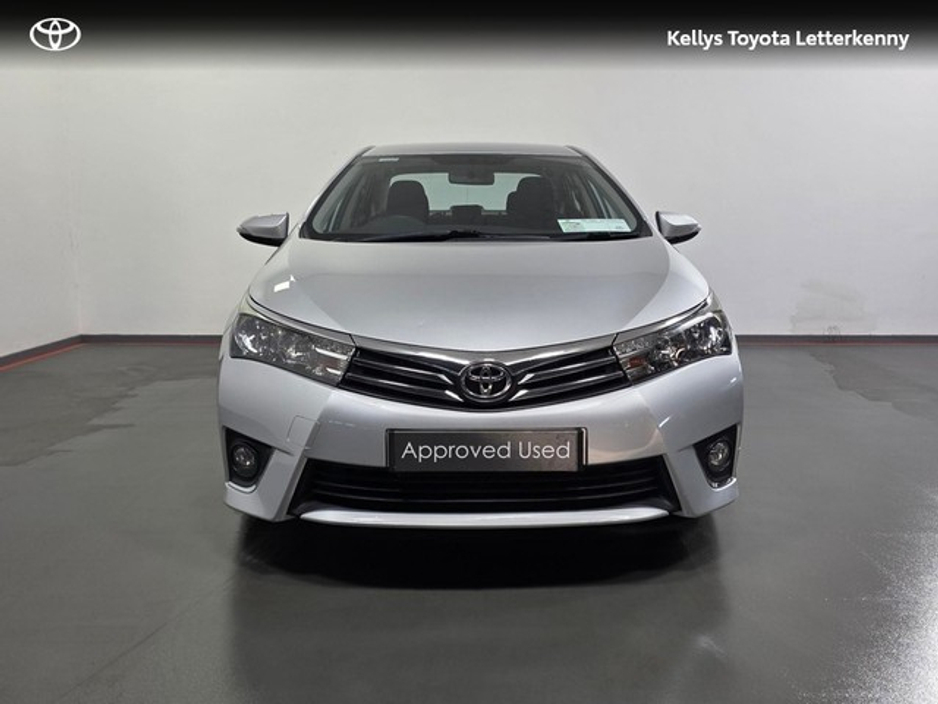 2015 Toyota Corolla - image 5