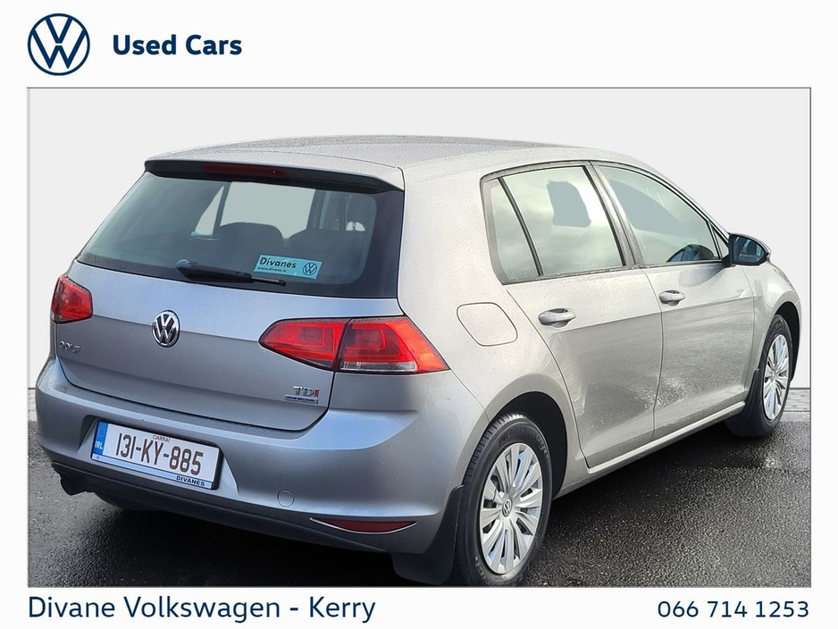 2013 Volkswagen Golf - image 3