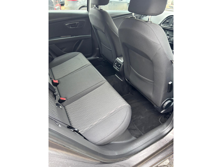 2016 SEAT Leon 5DR 1.6 TDI 110HP SE S/S €10,950