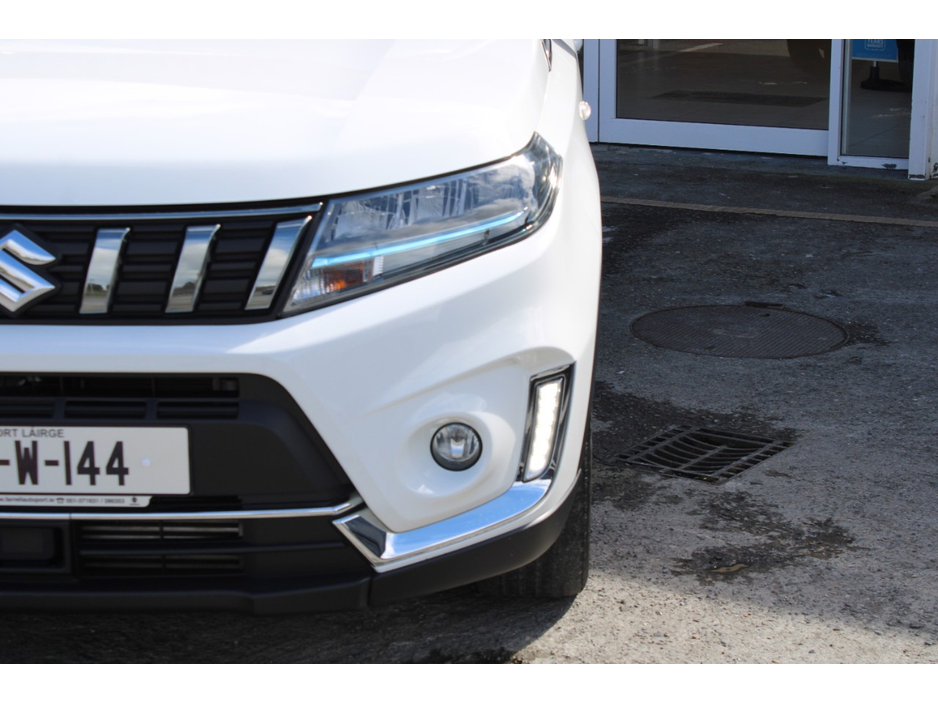 2023 Suzuki Vitara - image 5