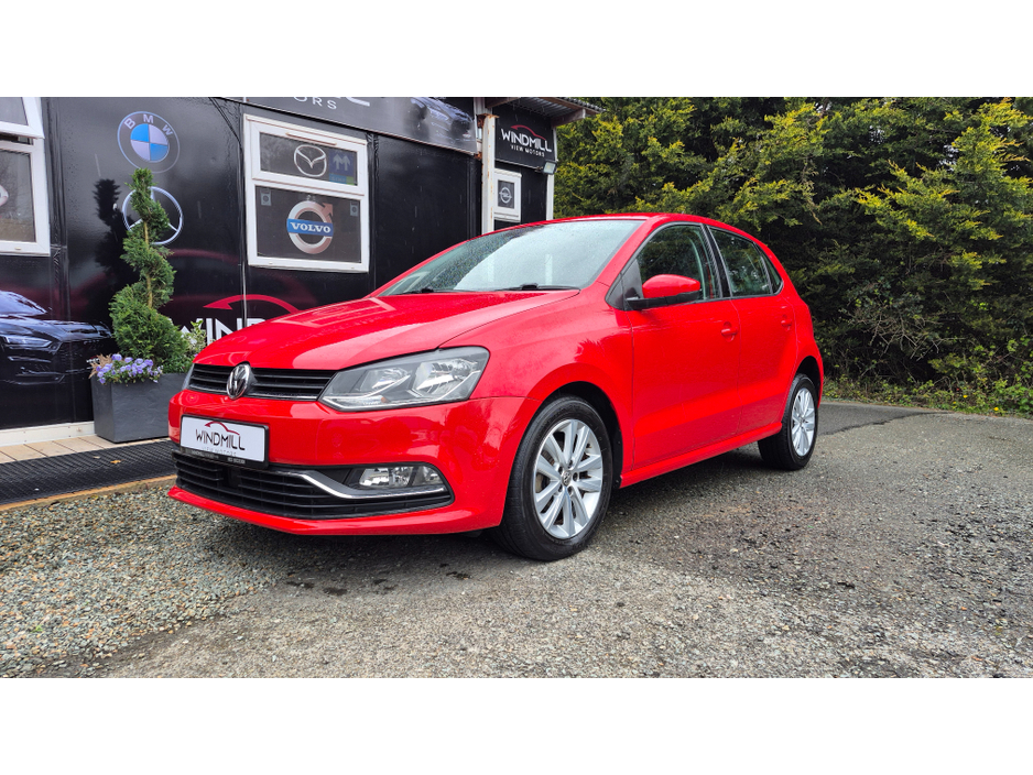 2017 Volkswagen Polo - image 3