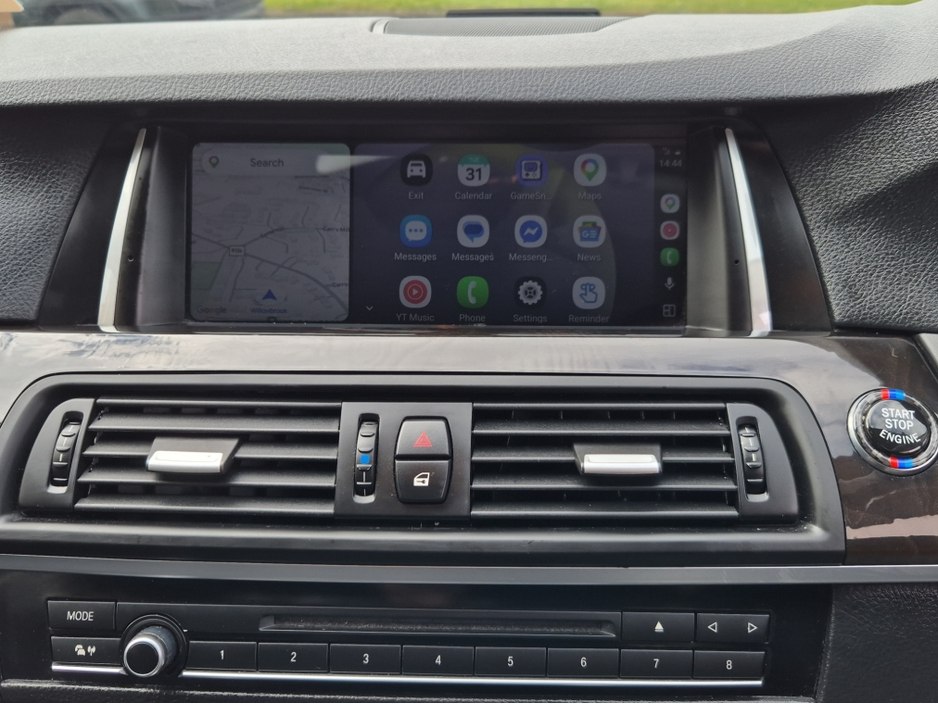 2010 BMW 5 Series - image 8