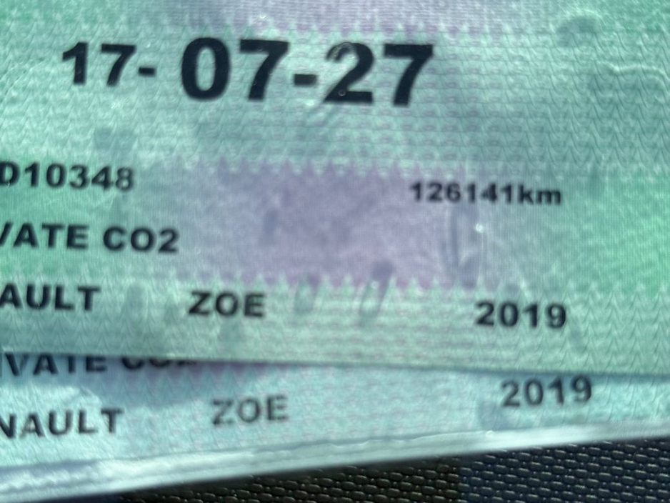 2019 Renault Zoe - image 4