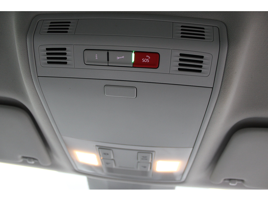 2021 Skoda Superb - image 32