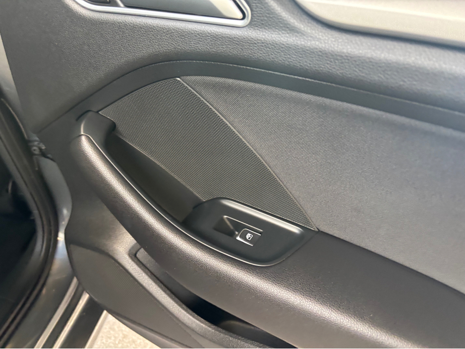 2020 Audi A3 - image 3