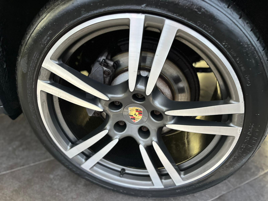 2014 Porsche Cayenne 3.0 D V6 PLATINUM EDITION €27,900