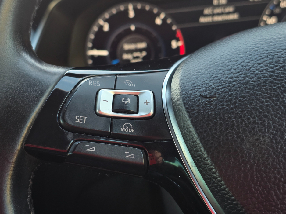 2018 Volkswagen Passat 2.0 TDI VIRTUAL DASH FULL LEATHER HEATED ELECTRIC SEATS SAT NAV CARPLAY ANDROID AUTO BLIND SPORT PARKING SENSORS SELF PARKING ASSIST 360 CAMERA €20,750