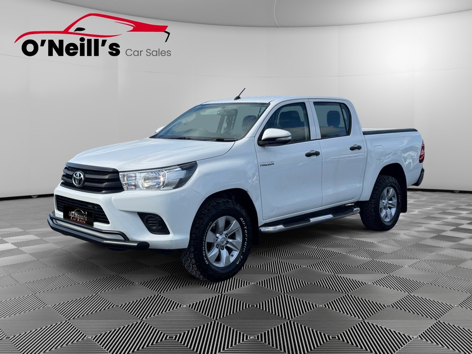 2017 Toyota Hilux - image 5