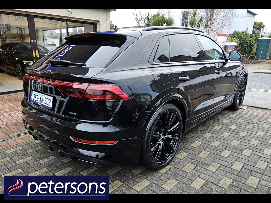2025 Audi Q8 490PS QUATTRO S-LINE AUTOMATIC - PANORAMIC ROOF €104,950