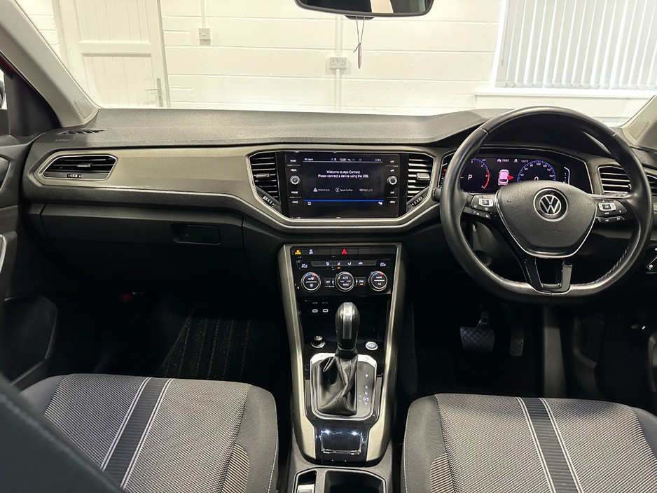 2021 Volkswagen T-Roc - image 34