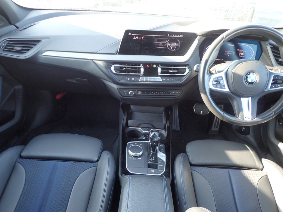 2020 BMW 1 Series - image 8