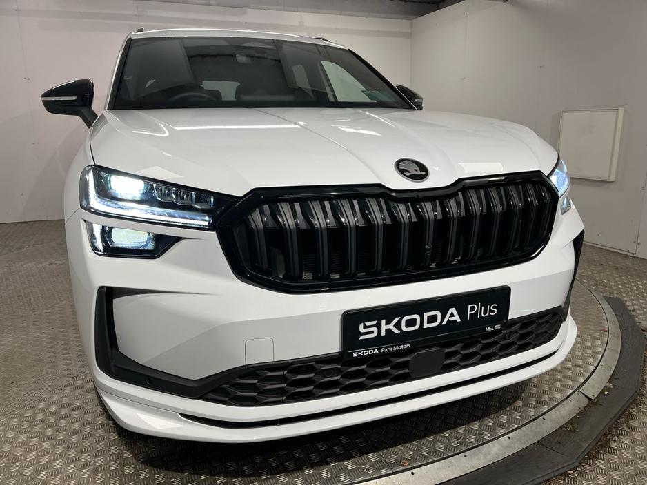 2025 Skoda Kodiaq Sportline IV 1.5TSi PHEV 204BHP - Reversing Camera - Climate Control - Sat Nav - Heated Seats - Keyless Start - Apple CarPlay/Android Auto €53,950