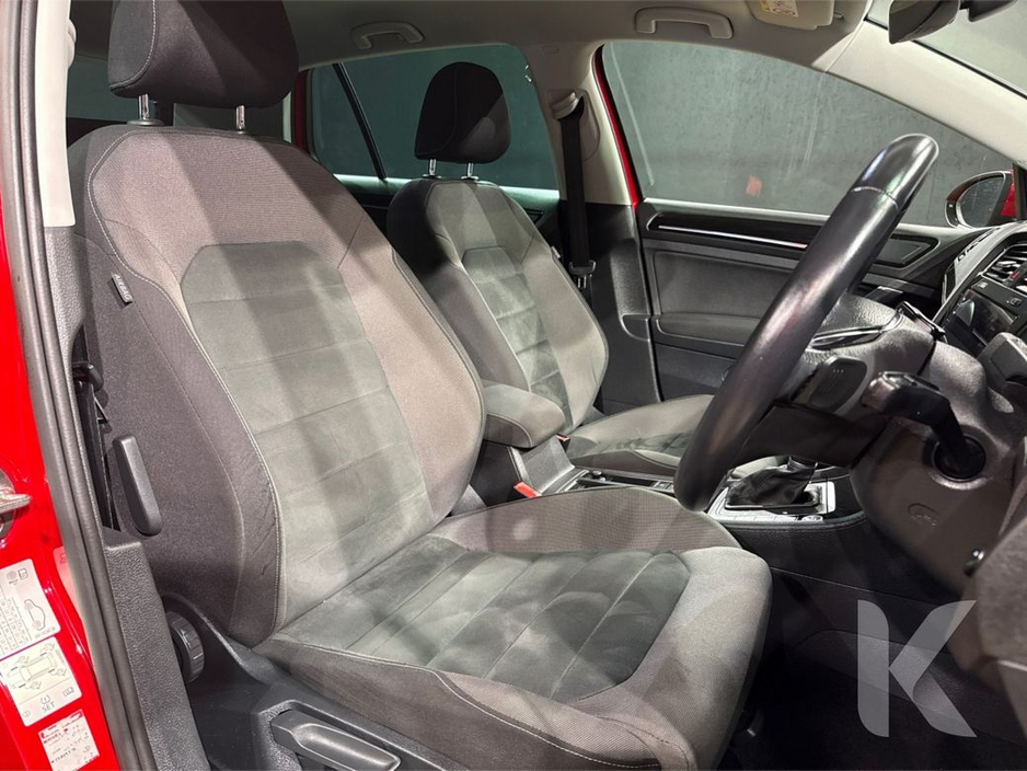 2018 Volkswagen Golf - image 15