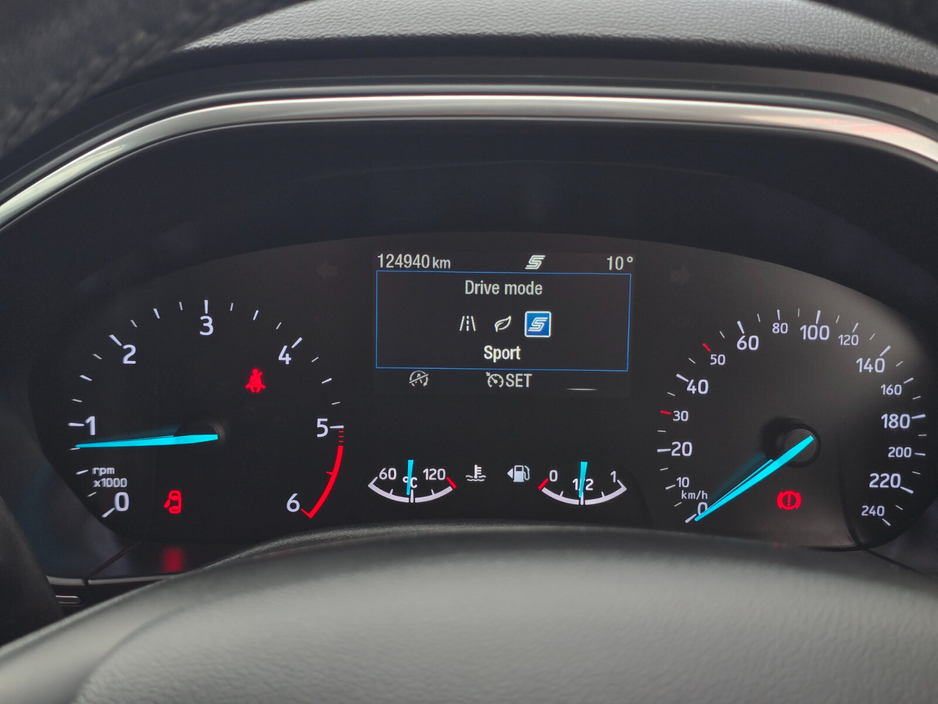 2019 Ford Focus - image 35