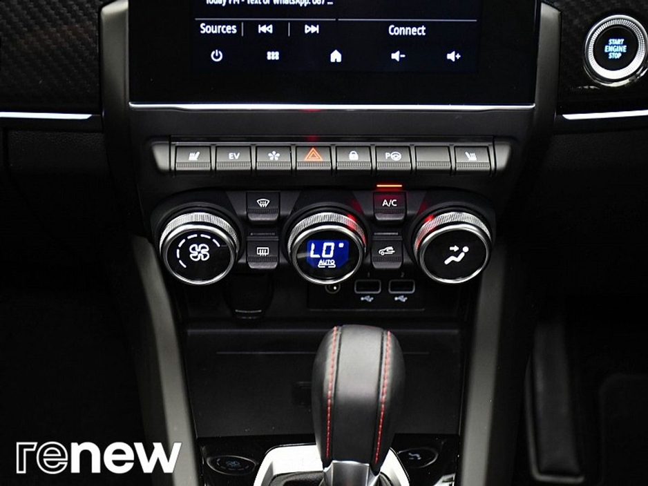 2021 Renault Arkana - image 24