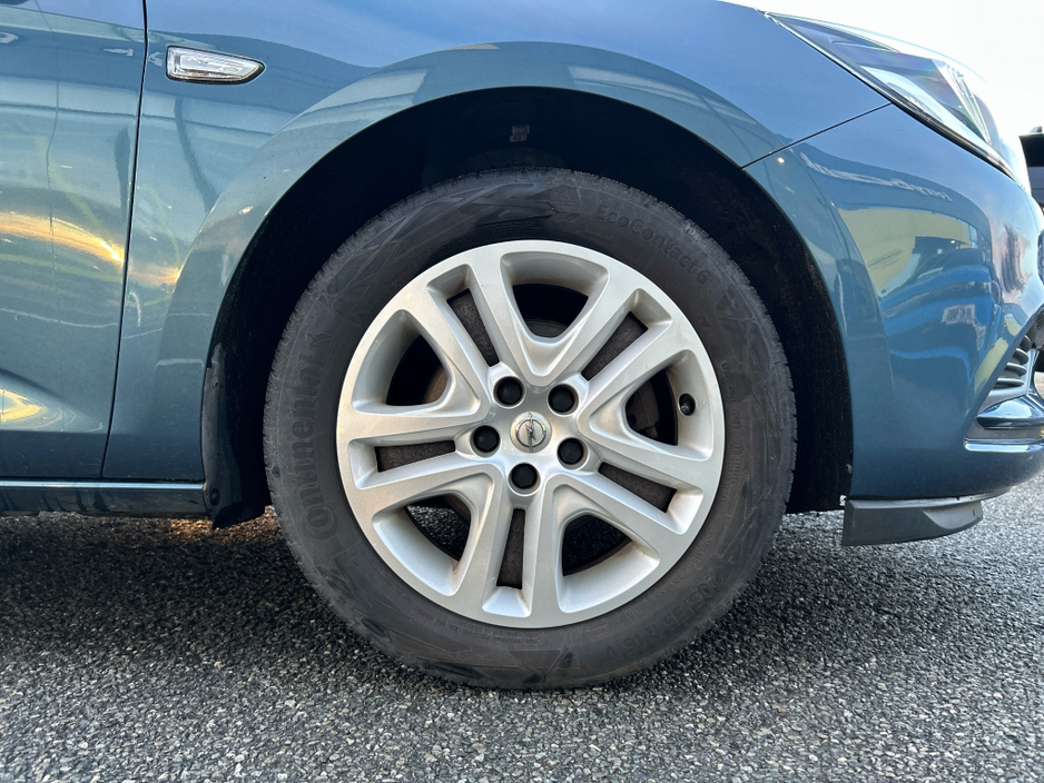 2016 Opel Astra SC 1.4 I 100PS 5DR