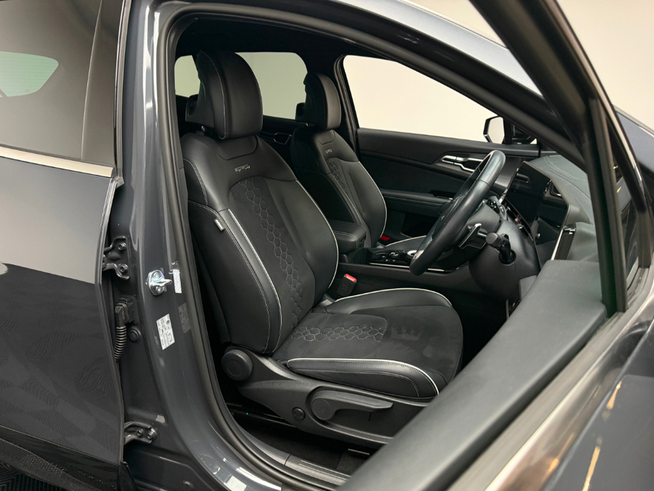 2025 Kia Sportage - image 10