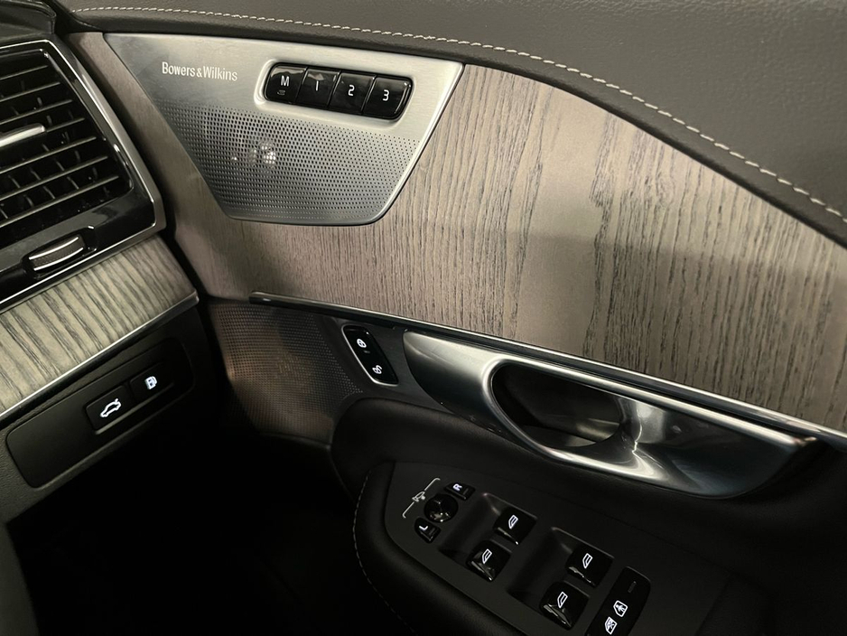 2023 Volvo XC90 T8 Ultimate Recharge AWD 455BHP - MASSIVE SPEC - Revereing Camera - Panoramic Sunroof - Air Suspension - Electric Heated Seats - Climate Control - Sat Nav - Keyless Start - Apple CarPlay/Android Auto €67,950