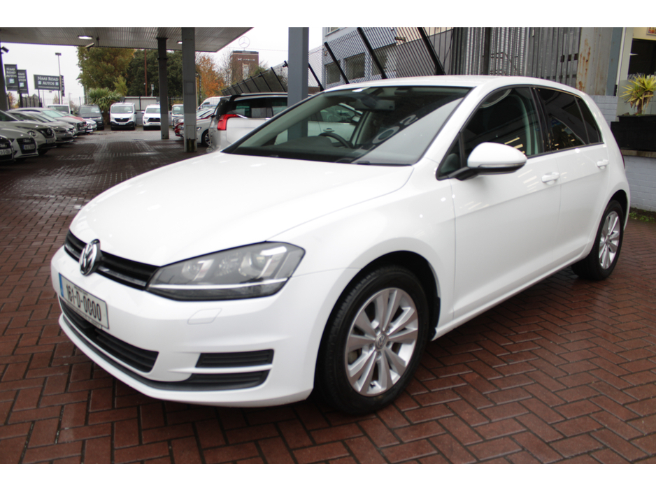 2016 Volkswagen Golf - image 8
