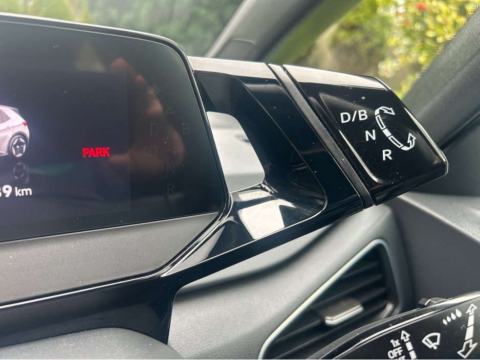 2021 Volkswagen ID.3 - image 8