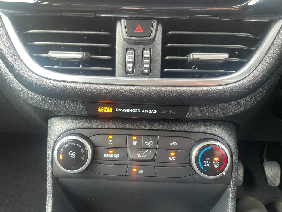 2020 Ford Fiesta - image 14