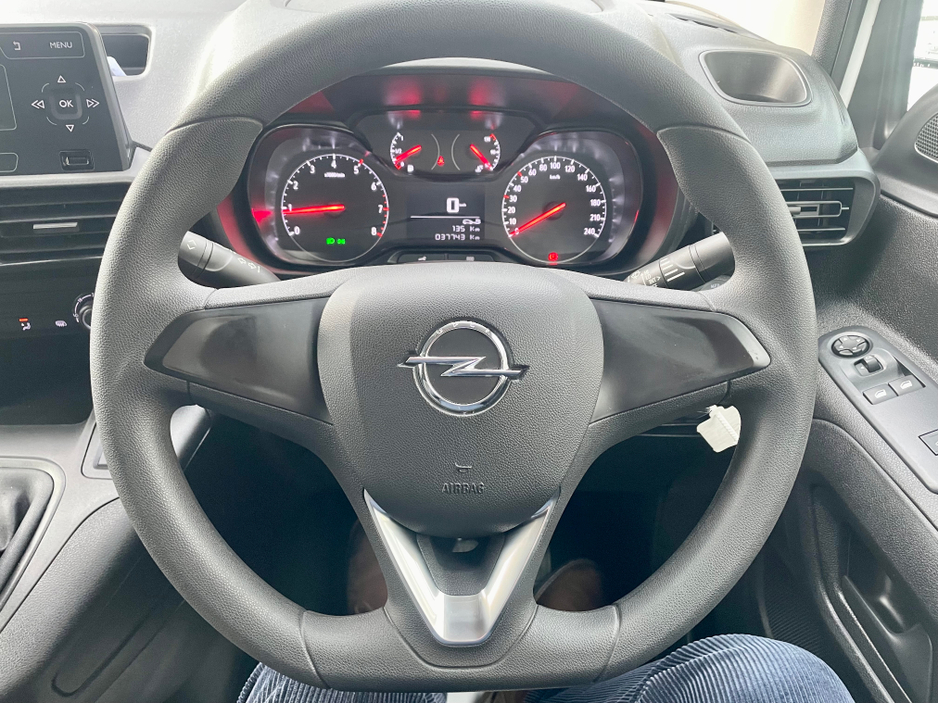 2022 Opel Combo L1H1 1.5 CDTI 100PS DIESEL 6SPEED MANUAL MY22 SWB €13,000