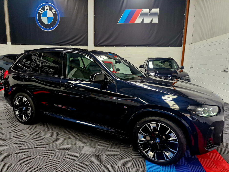 2023 BMW iX3 - image 2