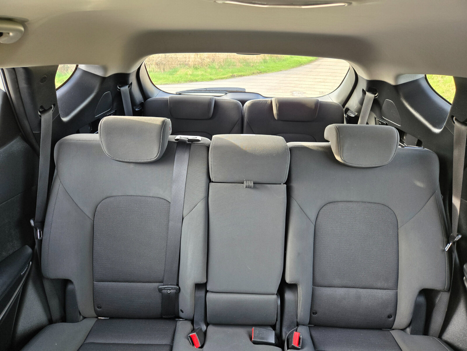 2018 Hyundai Santa Fe - image 14