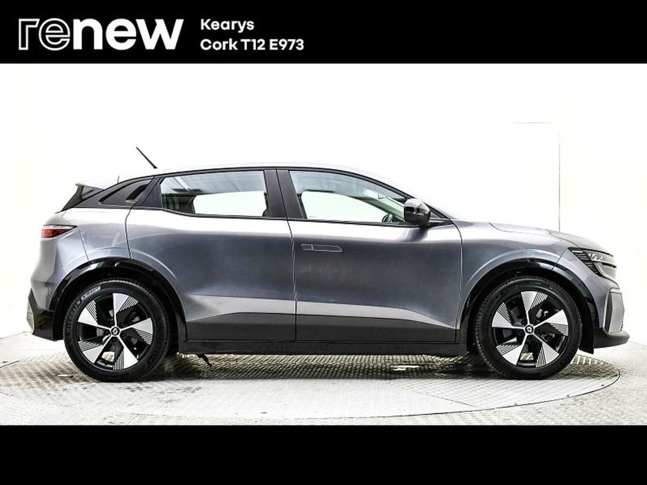 2023 Renault Megane E-Tech Techno EV60 220hp €26,950