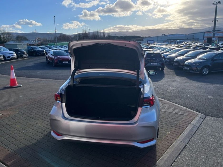 2021 Toyota Corolla - image 10
