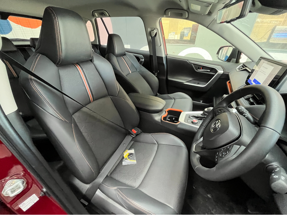 2025 Toyota Rav4 - image 11