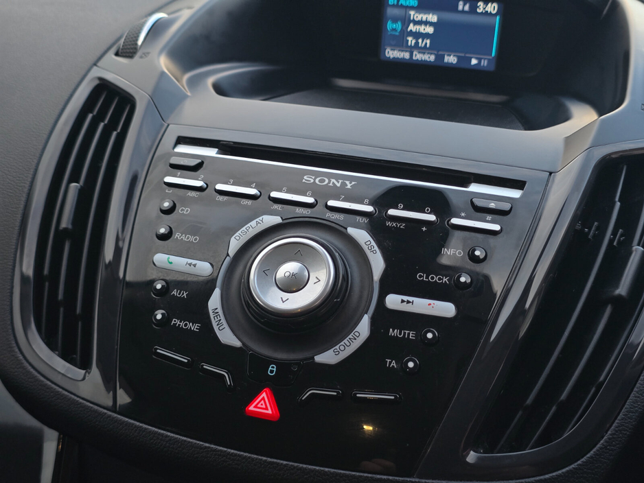 2015 Ford Kuga 2.0TDCI 150PS Titanium €8,995