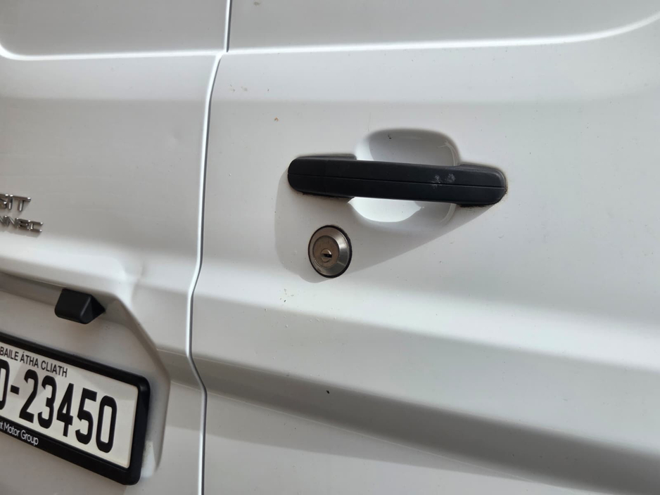 2021 Ford Transit Connect - image 5