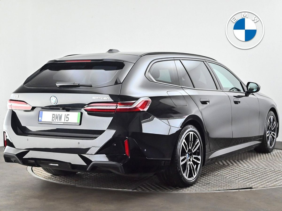 2025 BMW i5 - image 23