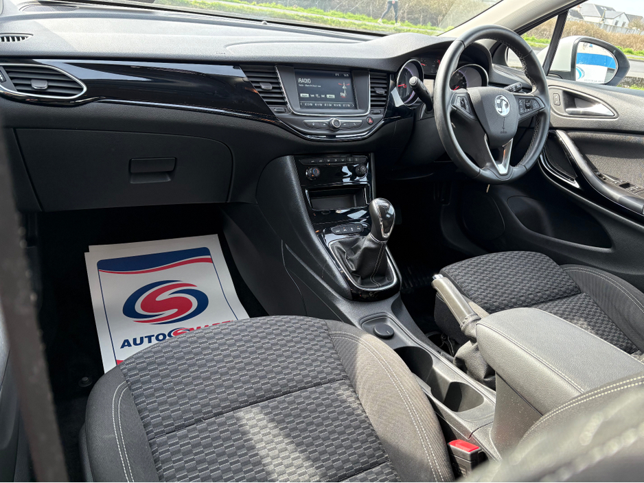 2019 Opel Astra - image 9