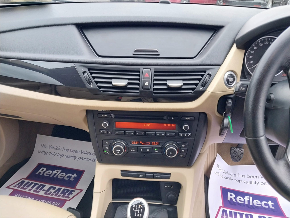 2011 BMW X1 - image 19