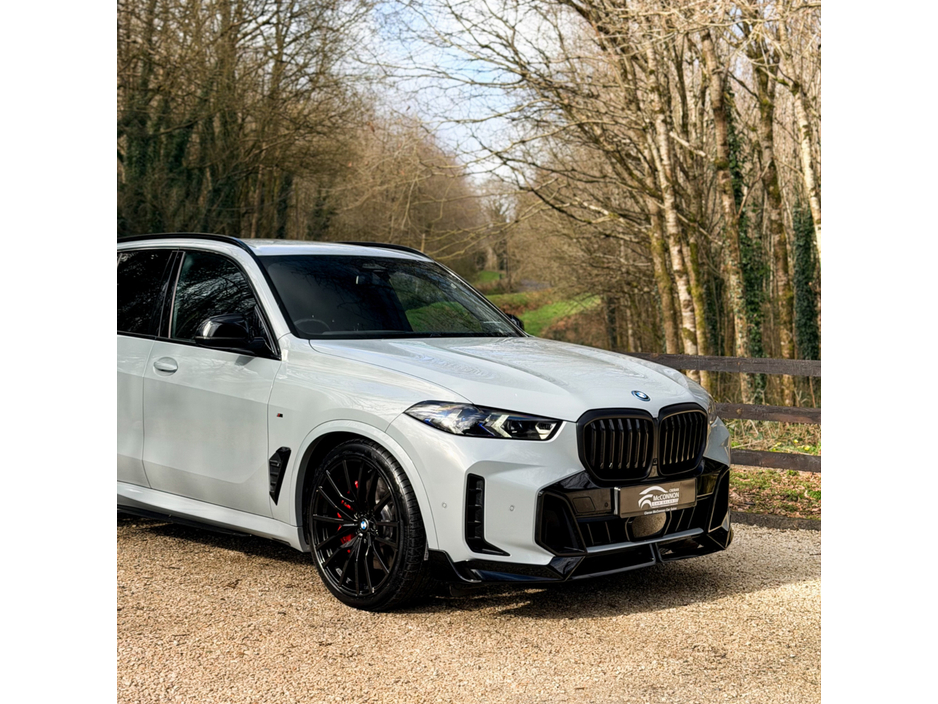 2023 BMW X5 - image 7