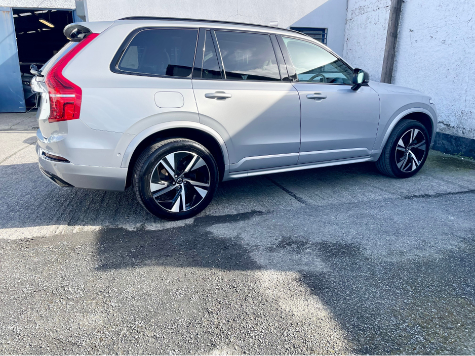 2023 Volvo XC90 - image 18