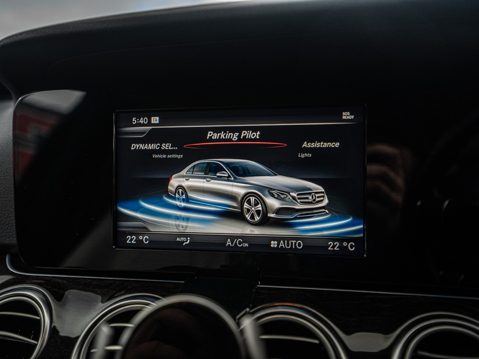 2016 Mercedes-Benz E Class - image 30