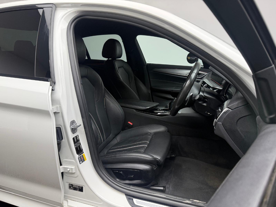 2018 BMW 5 Series 530E M SPORT €21,990