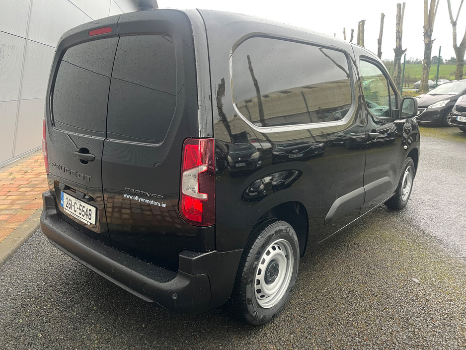 2026 Peugeot Partner  €23,400